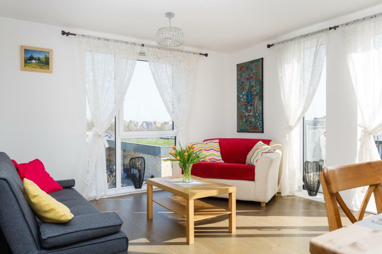 Contemporary Trumpington Apartment With Self Check-In ,Free On-Site Parking, Terrace, Super Fast Wifi & 5 Mins Drive To Papworth & Addenbrookes Hospitals 剑桥 外观 照片